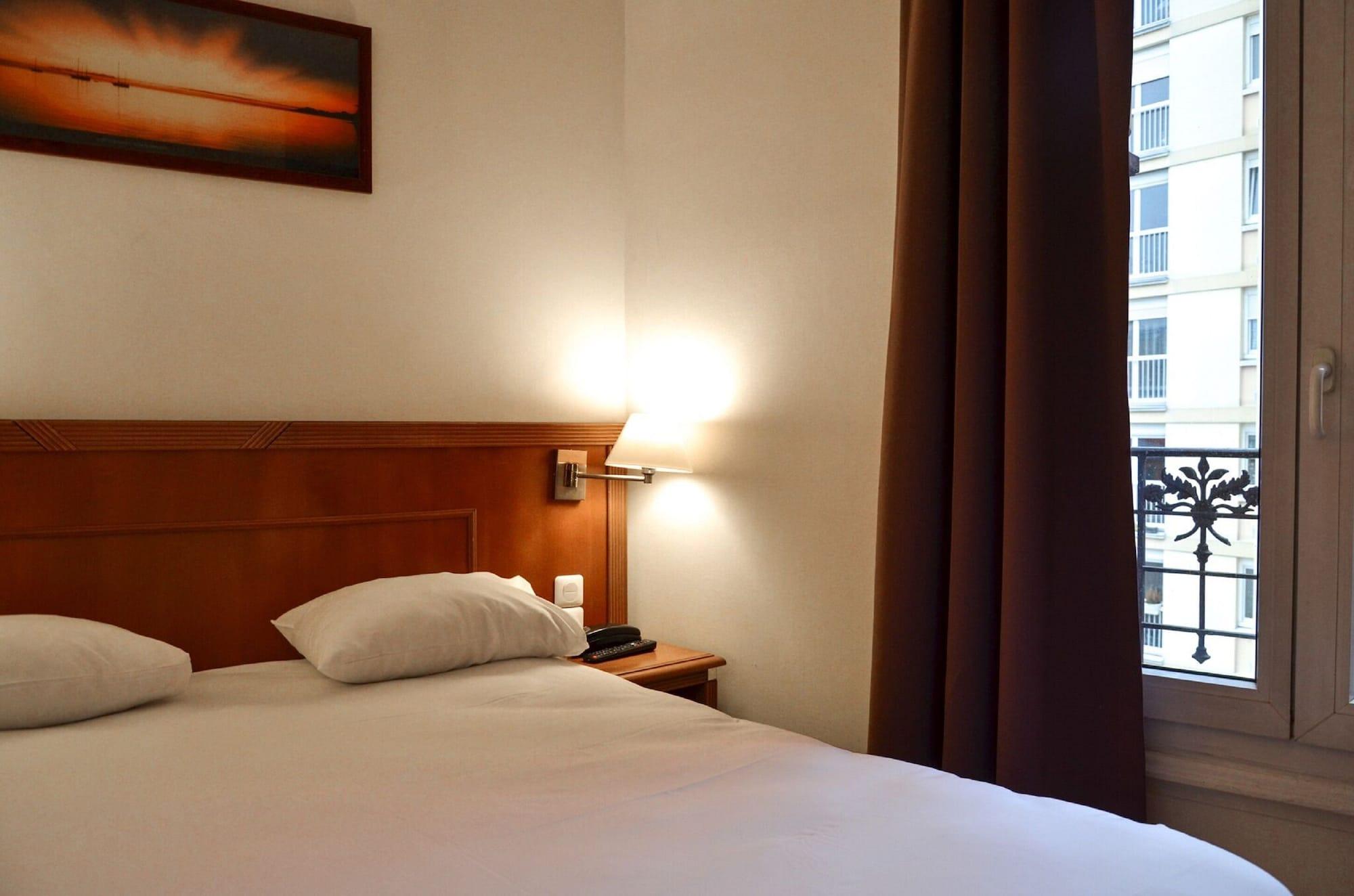 De La Perdrix Rouge Hotel Parijs